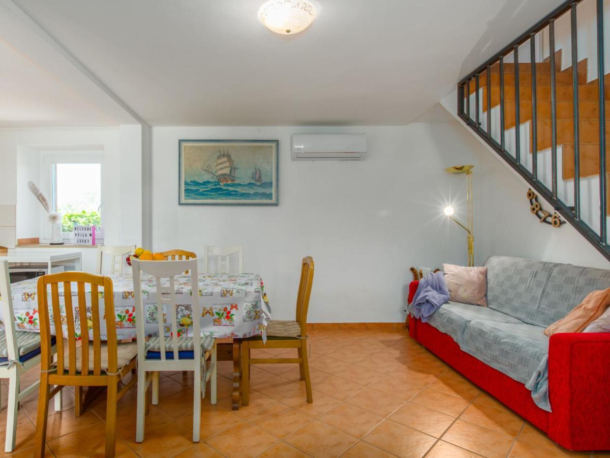 Holiday Home Villa Lucky By Interhome ブルトニグラ エクステリア 写真