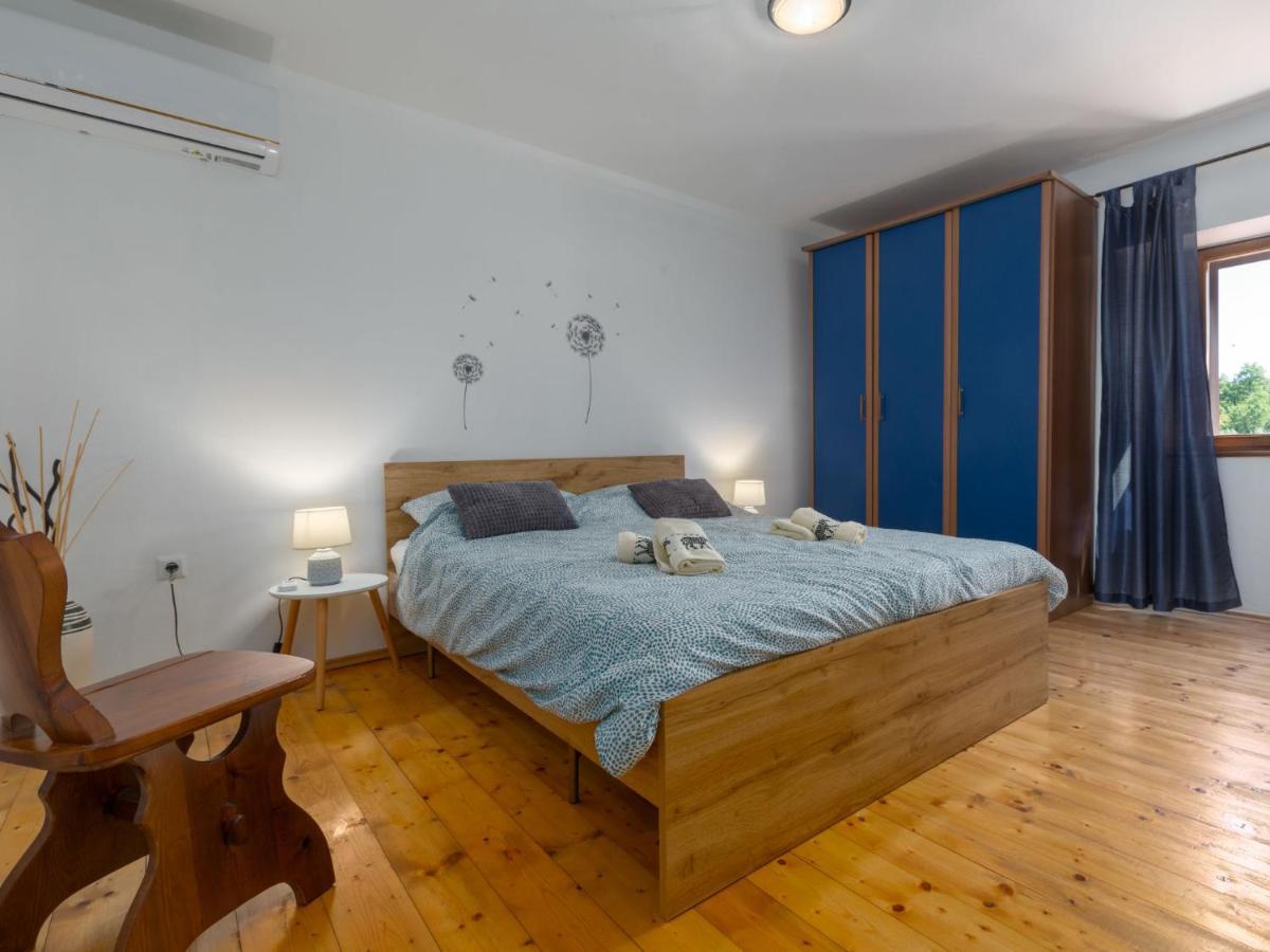 Holiday Home Villa Lucky By Interhome ブルトニグラ エクステリア 写真
