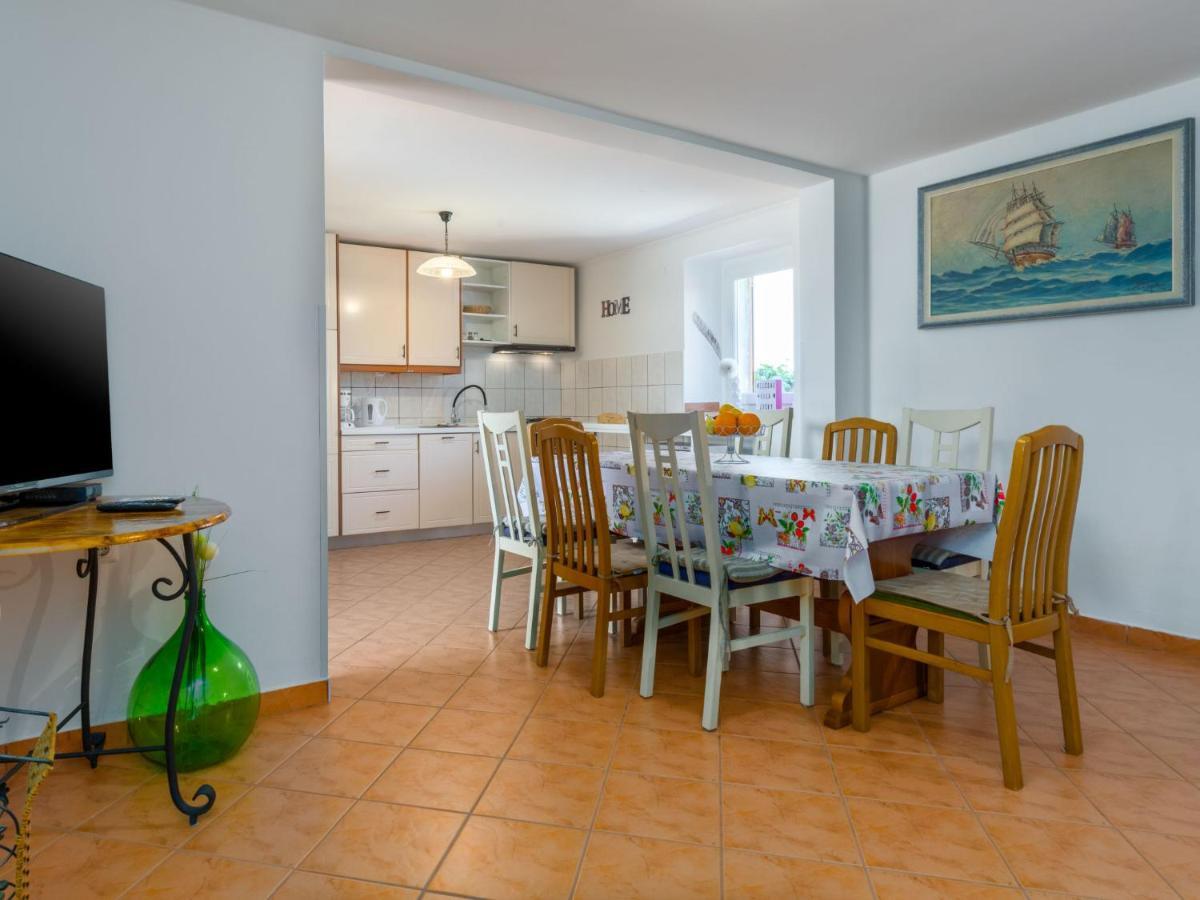 Holiday Home Villa Lucky By Interhome ブルトニグラ エクステリア 写真
