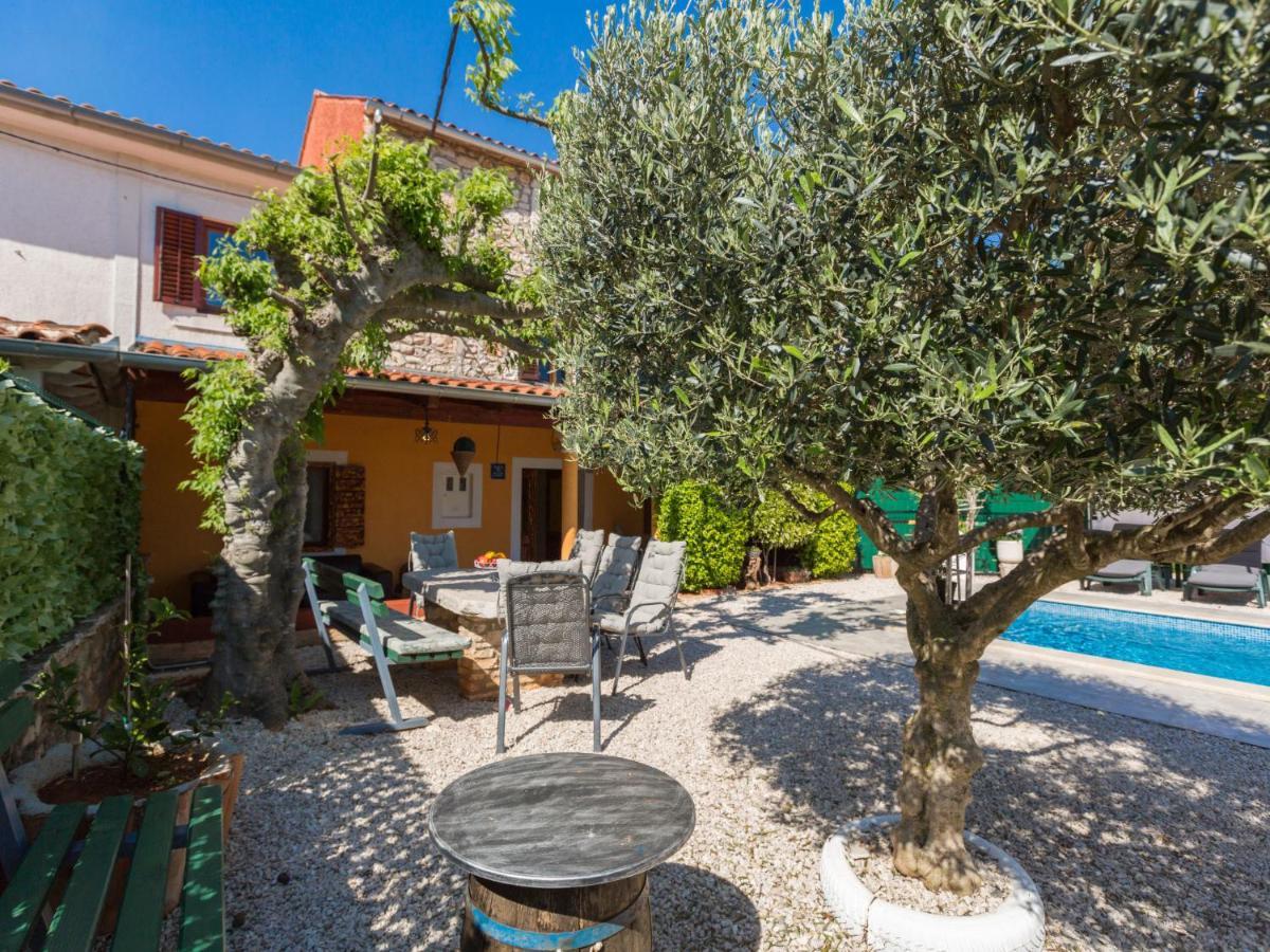 Holiday Home Villa Lucky By Interhome ブルトニグラ エクステリア 写真